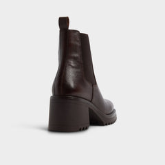 Medium brown Anneliese in Medium Brown - Chelsea boot, Lug sole | Aldo