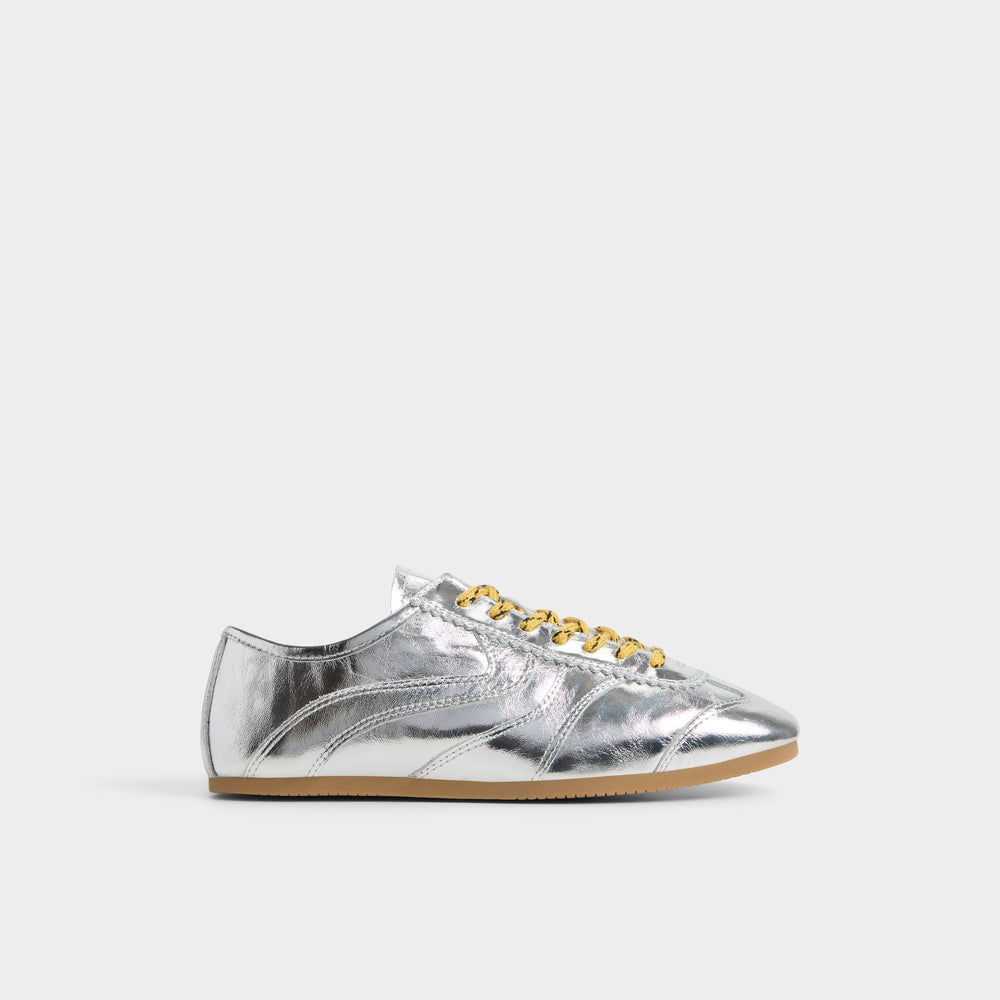 Silver Adrelya in Silver - Jogger sneaker, Jogger sole | Aldo