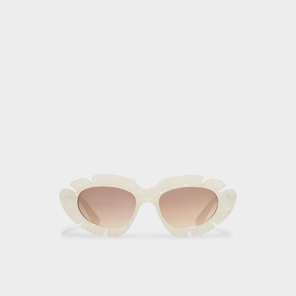 White Caumasee White Women's Cat eye - Cat eye sunglasses | Aldo