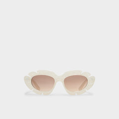 White Caumasee White Women's Cat eye - Cat eye sunglasses | Aldo