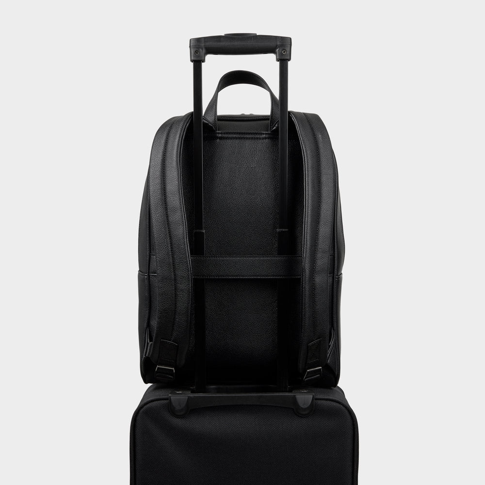 Other black Braliwynn in Other Black - Backpack | Aldo