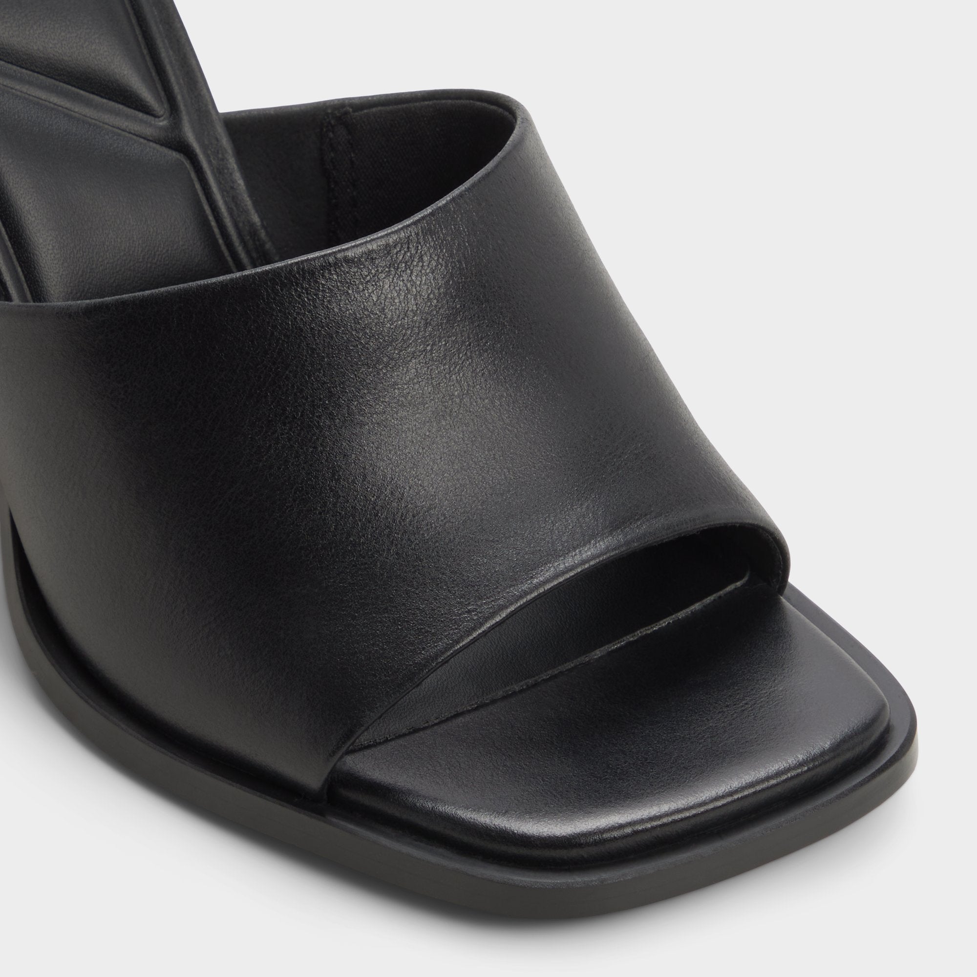 Black Re in Sophia Black - Heeled mule, Block heel | Aldo