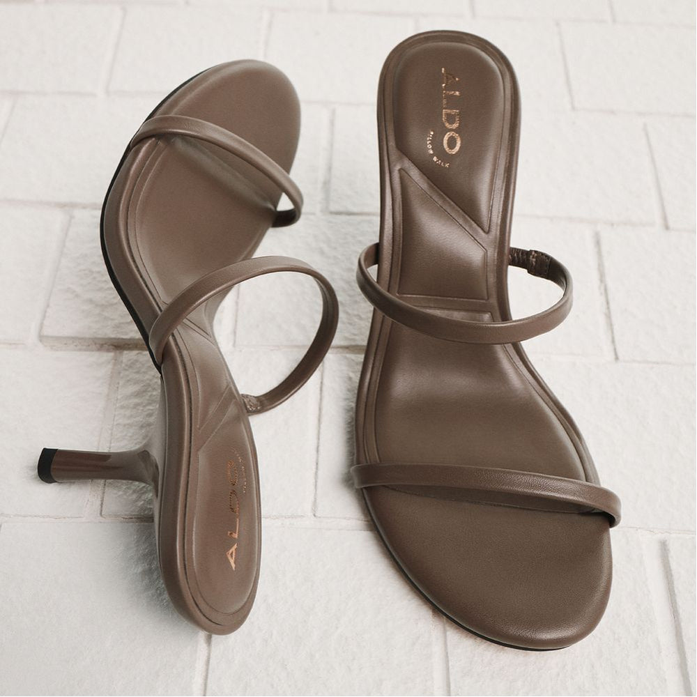 Khaki Avelinda in Khaki - Heeled mule | Aldo