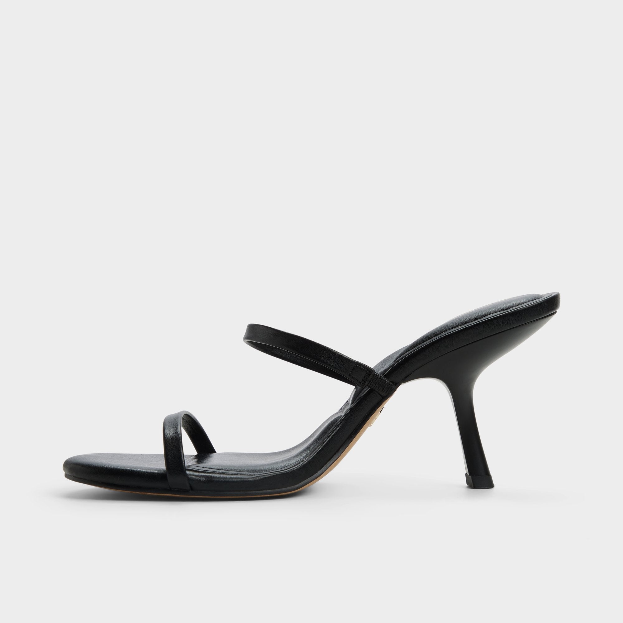 Black Avelinda in Black - Heeled mule | Aldo