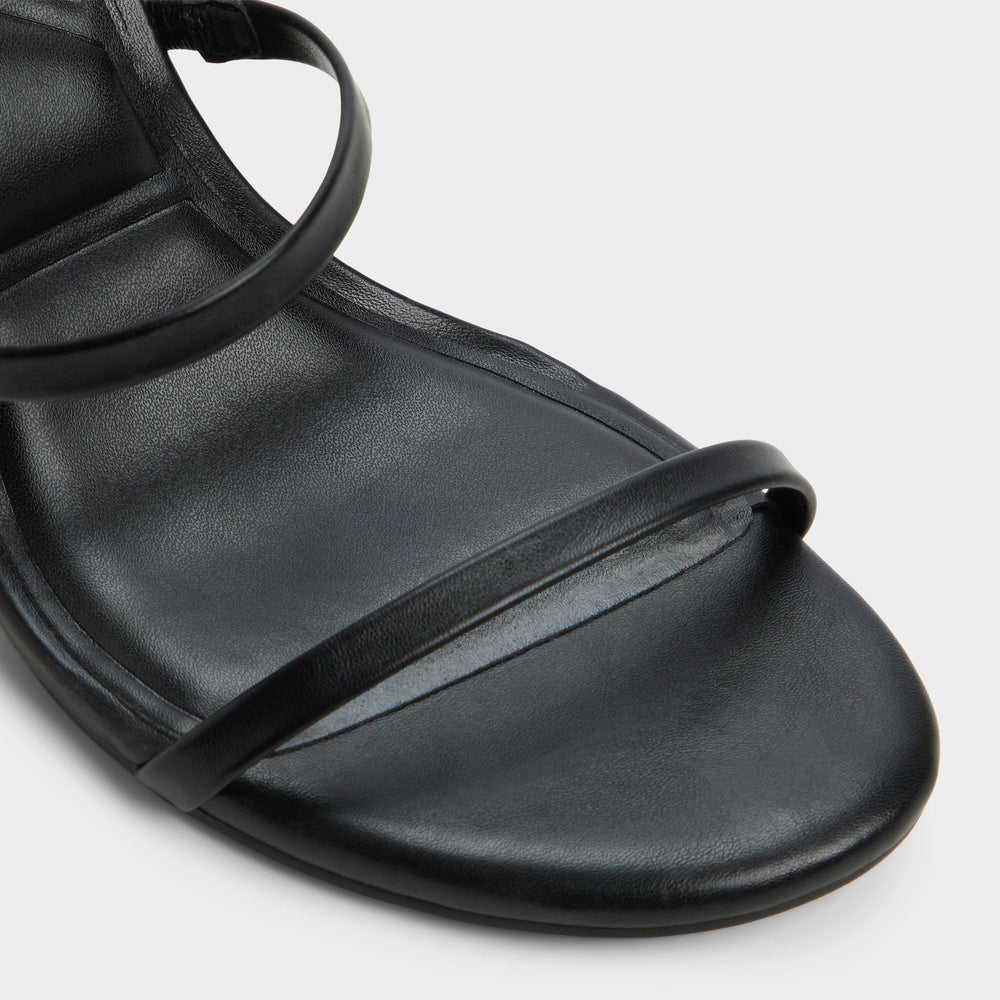 Black Avelinda in Black - Heeled mule | Aldo