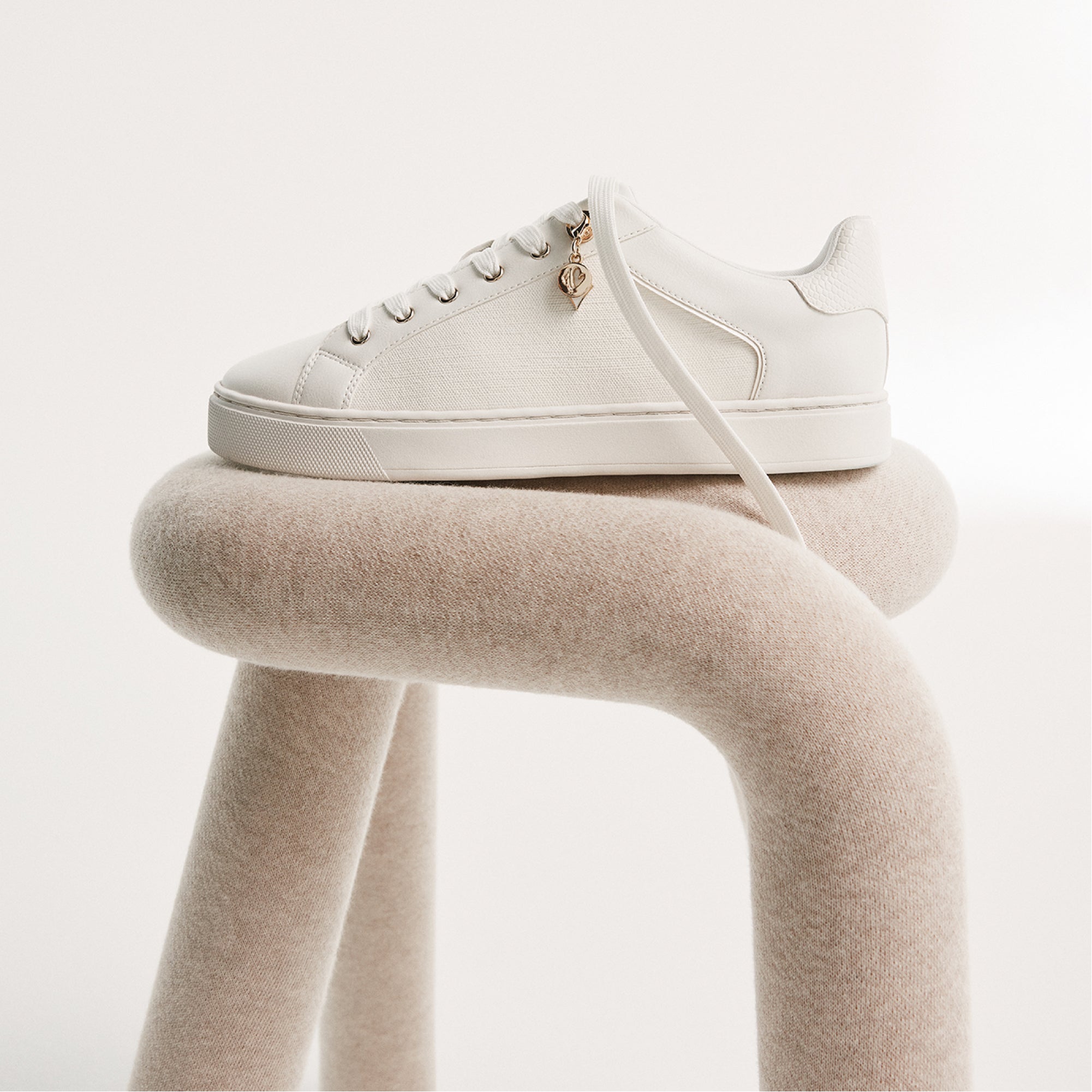 White Elgata in White 14053604 - Sneaker, Cup sole | Aldo