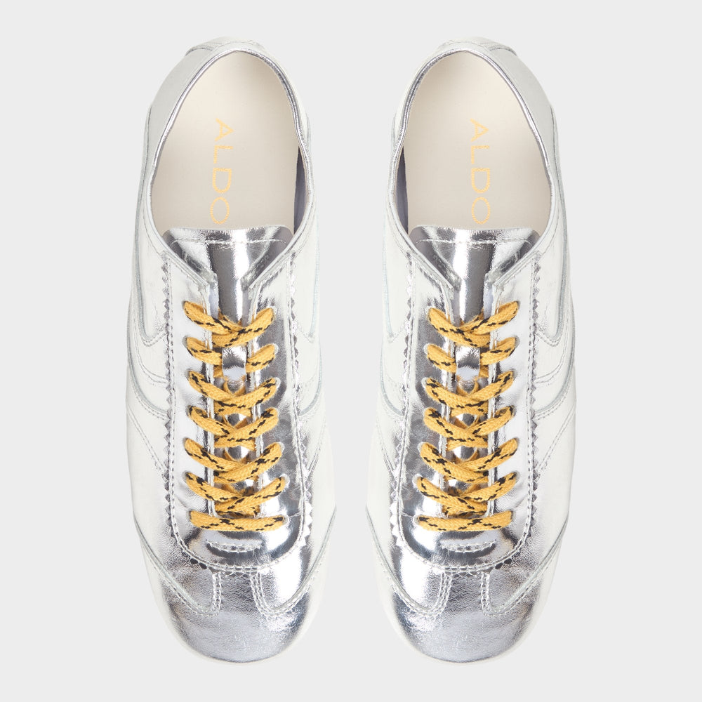 Silver Adrelya in Silver - Jogger sneaker, Jogger sole | Aldo