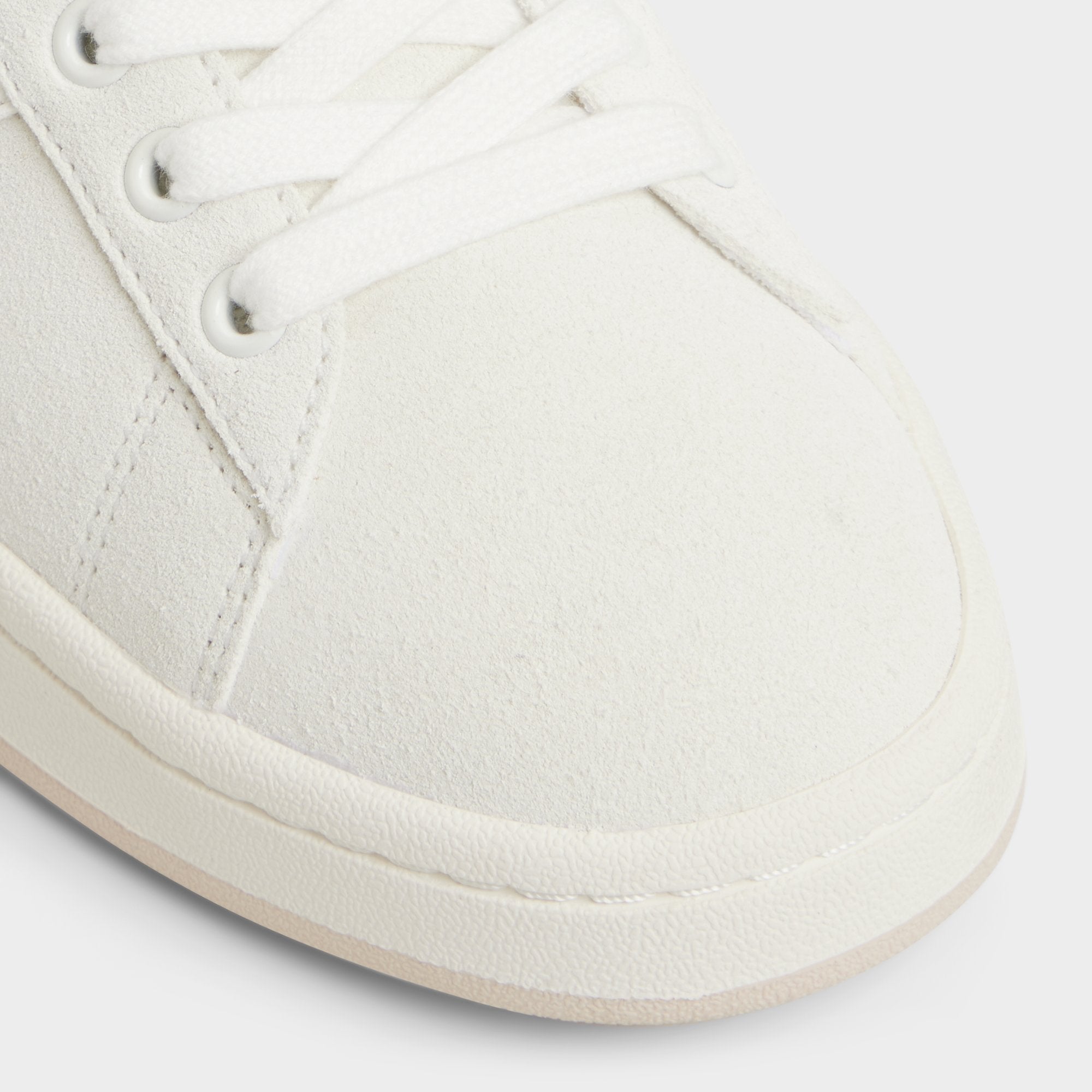 White Retrochic in White - Low top sneaker, Cup sole | Aldo