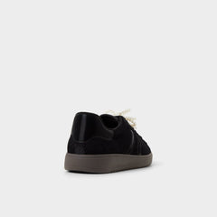Black/black Chicsneaker2 in Black Black - Low top sneaker, Cup sole | Aldo