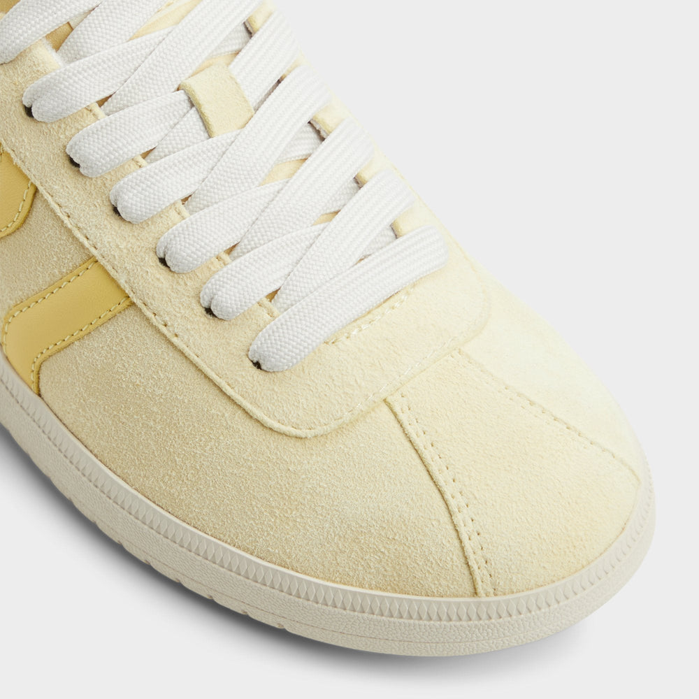 Light Yellow Chicsneaker Light Yellow Women's Low top sneakers - Low top sneaker, Cup sole | Aldo