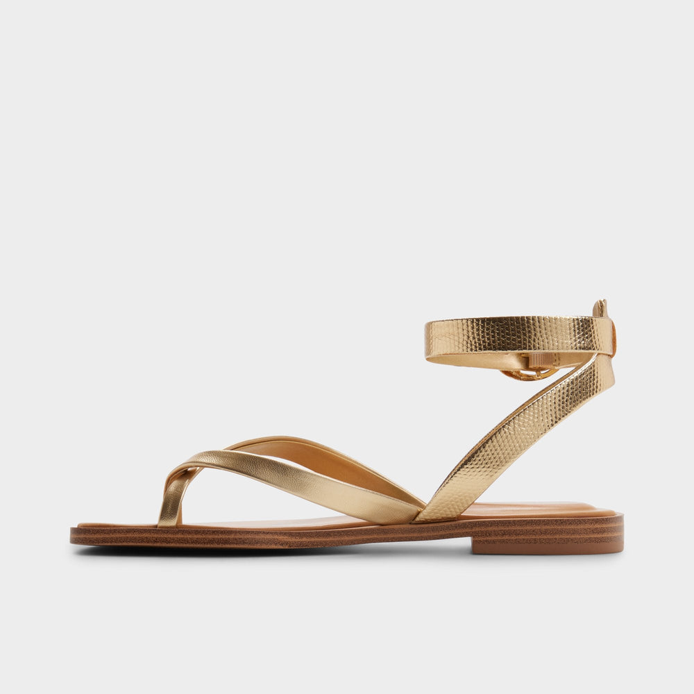 Gold Daressi in Gold - Flat sandal | Aldo