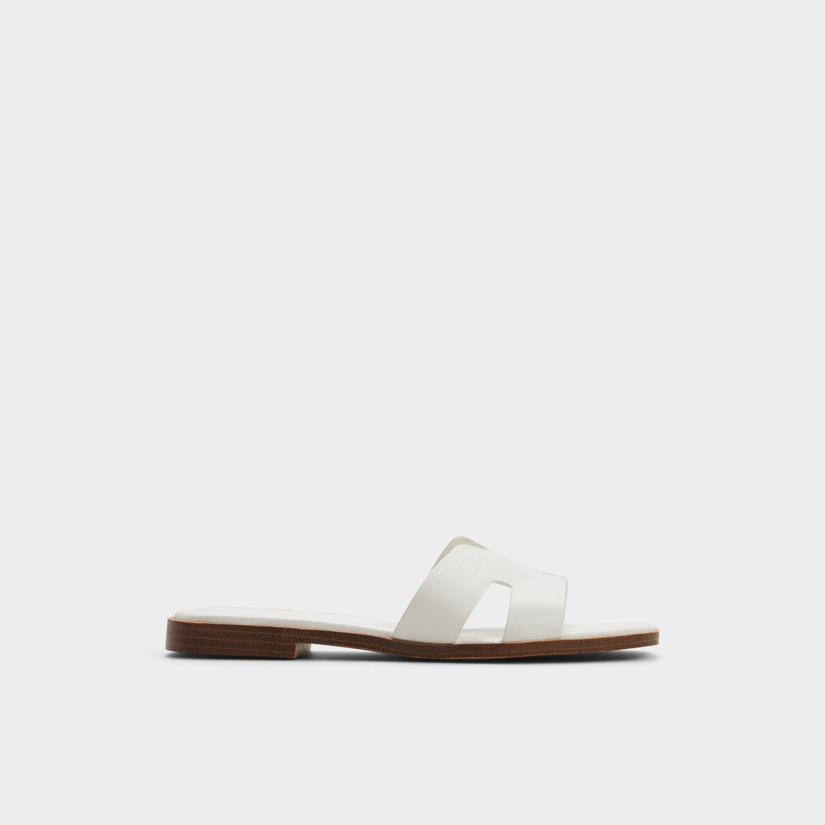 White Itsandalb in White - Slide sandal | Aldo