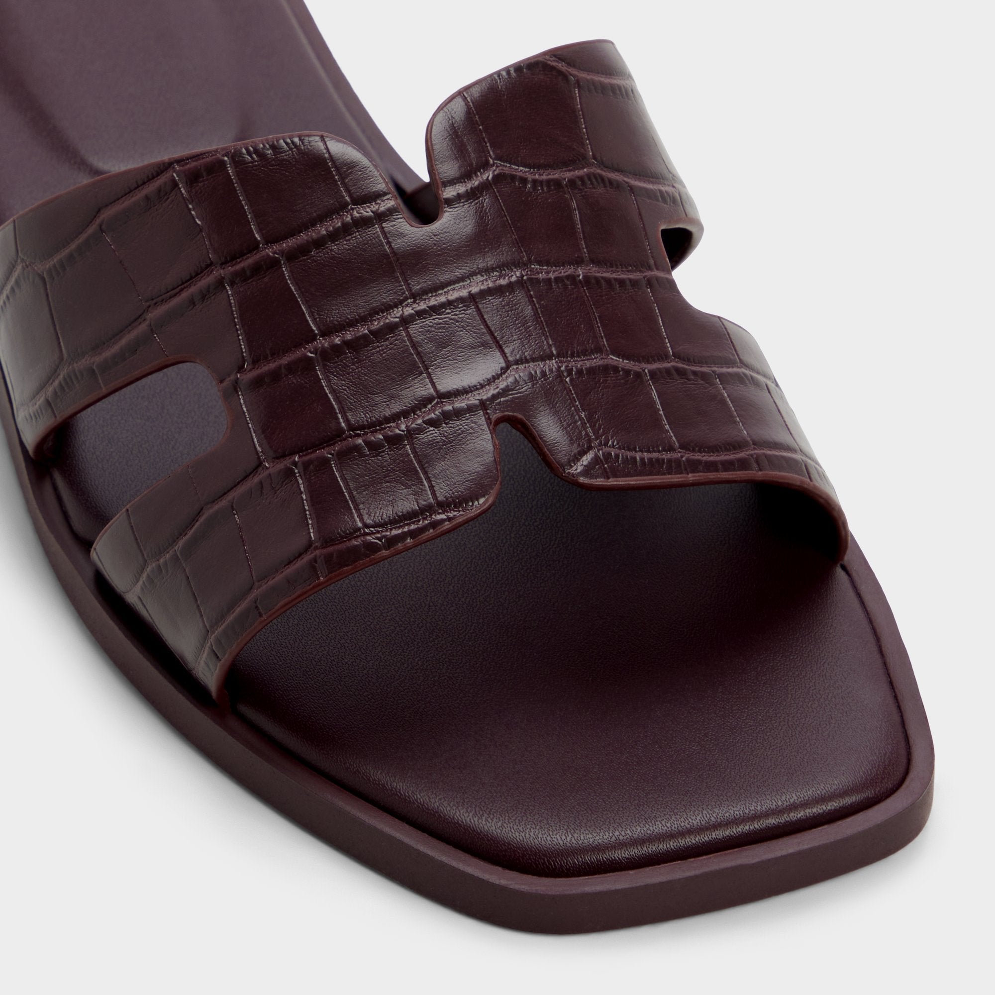 Bordo Itsandal in Bordo - Slide sandal | Aldo