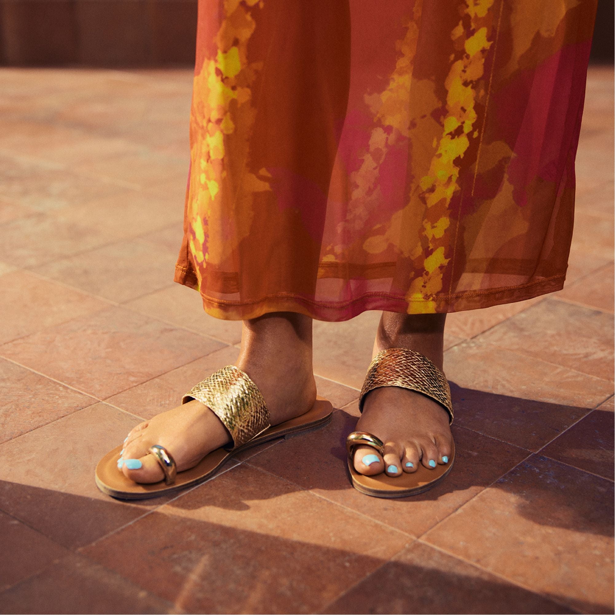 Gold Beachwalk Gold Women's Iridescent metallics - Slide sandal | Aldo