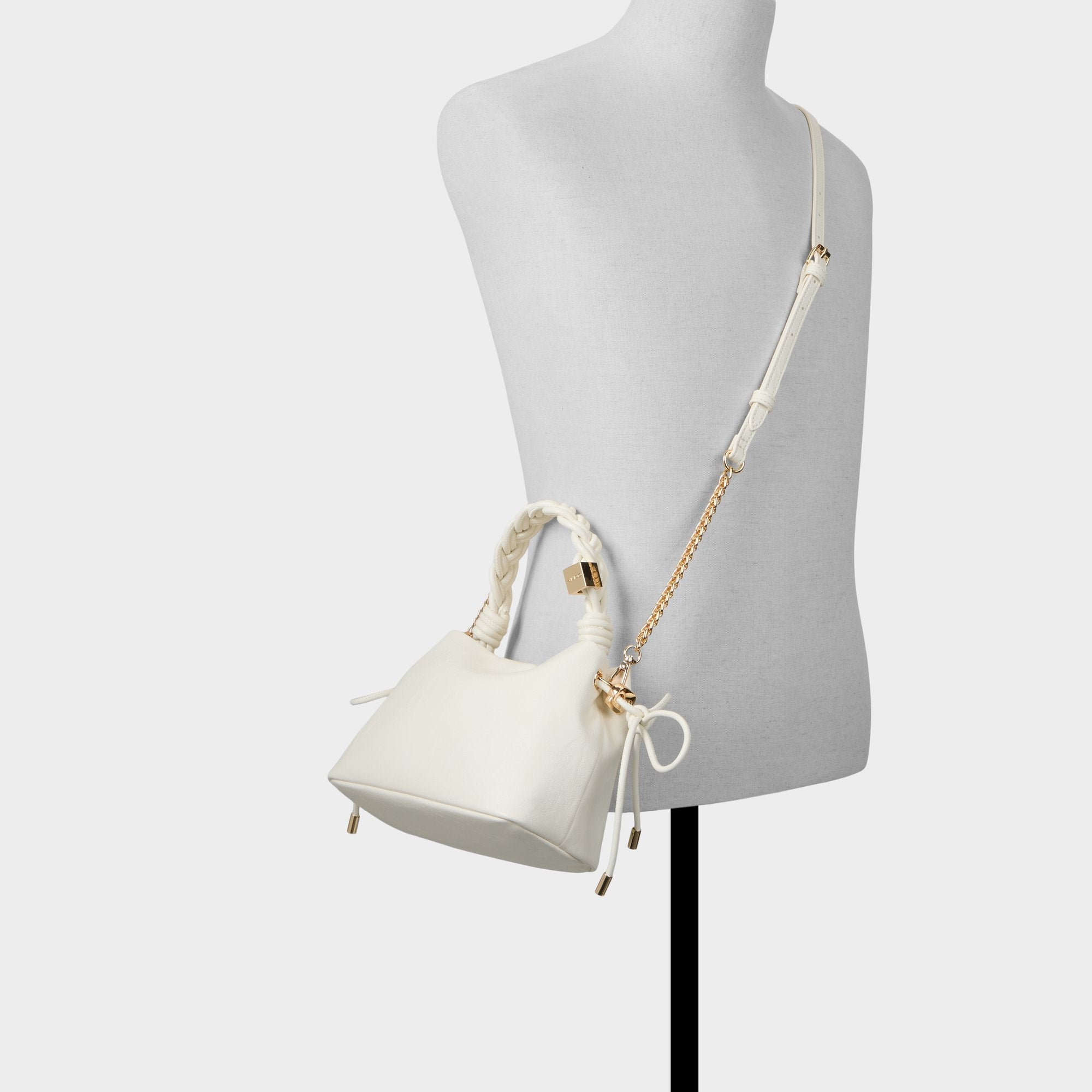 Cream Coralisee in Cream - Top handle bag | Aldo