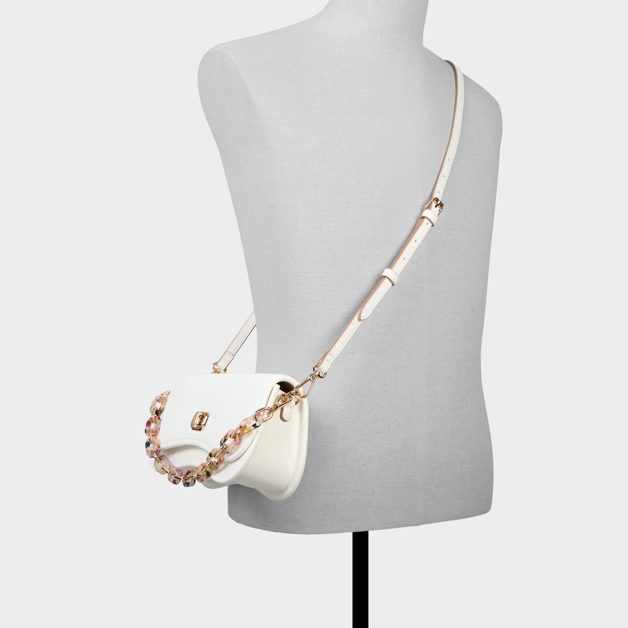 White Clappertonnx in White - Shoulder bag | Aldo