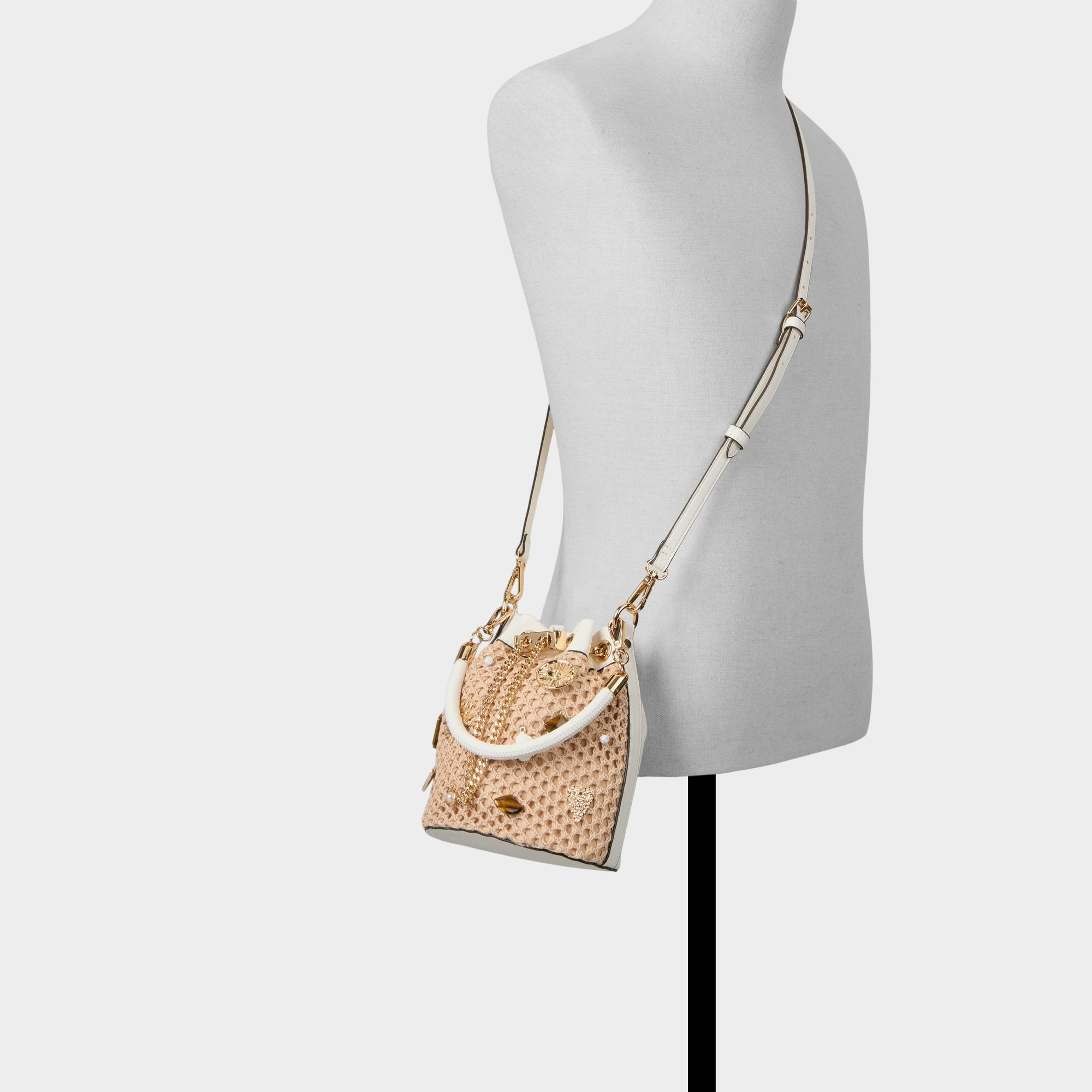 Natural Shellinax in Natural - Bucket bag | Aldo