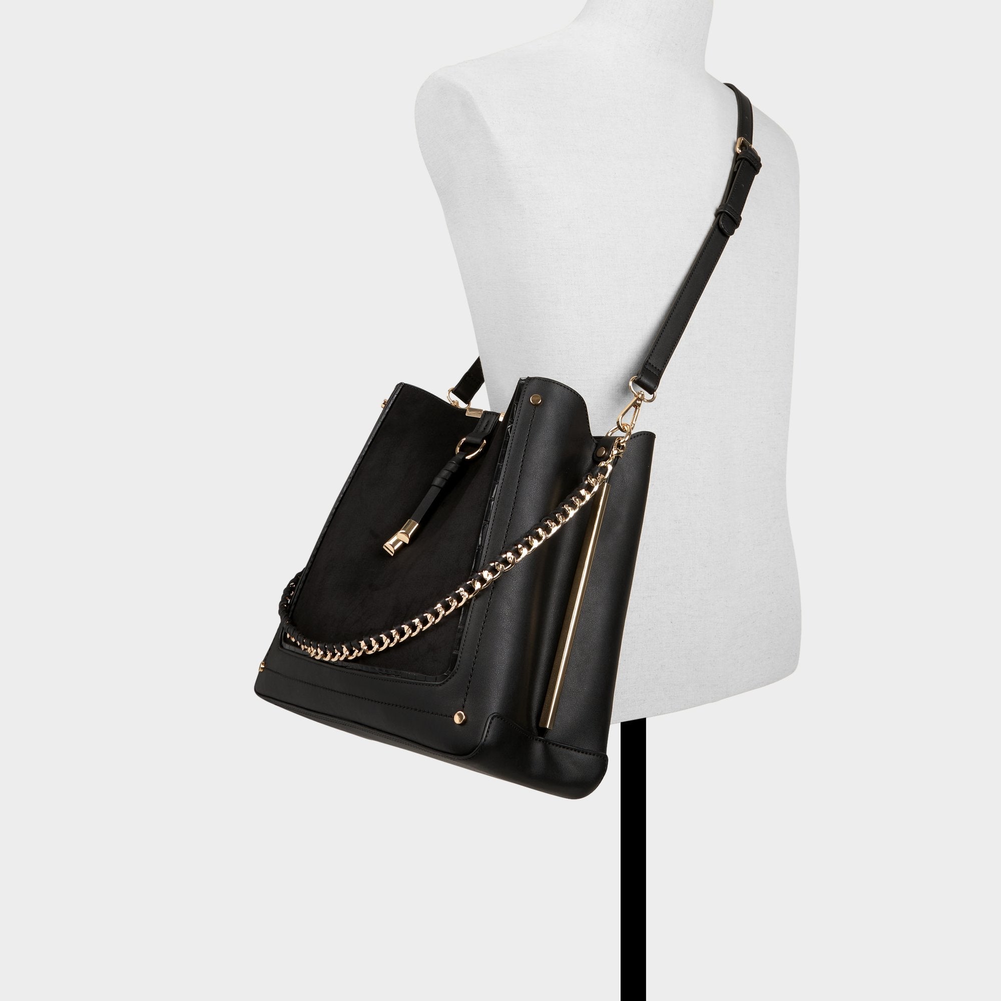 Black Nalaynaa in Black - Bucket bag | Aldo