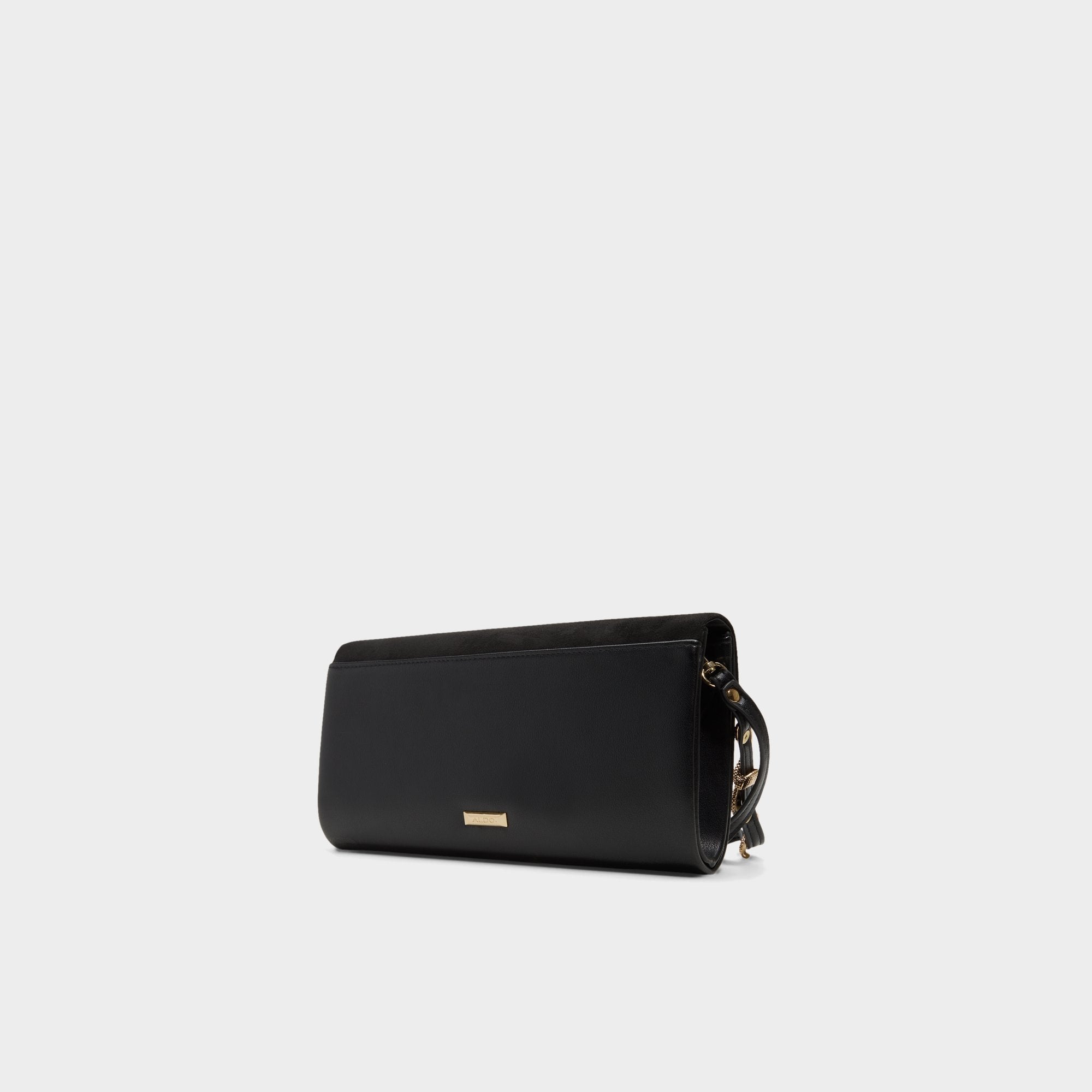 Black Serpantee in Black - Clutch | Aldo