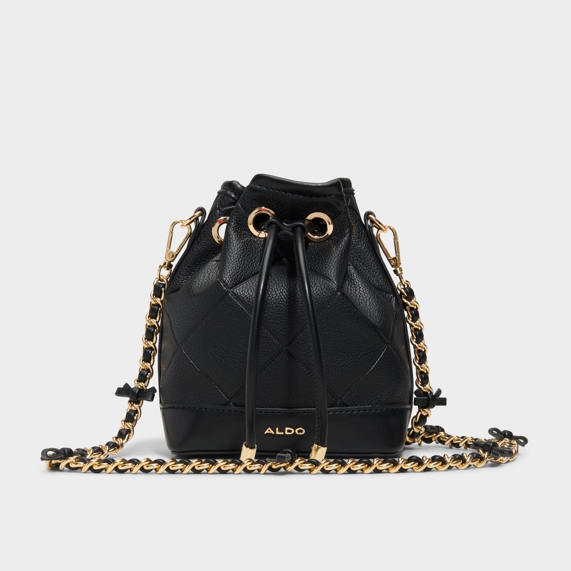 Black Elynnaa in Black - Bucket bag | Aldo