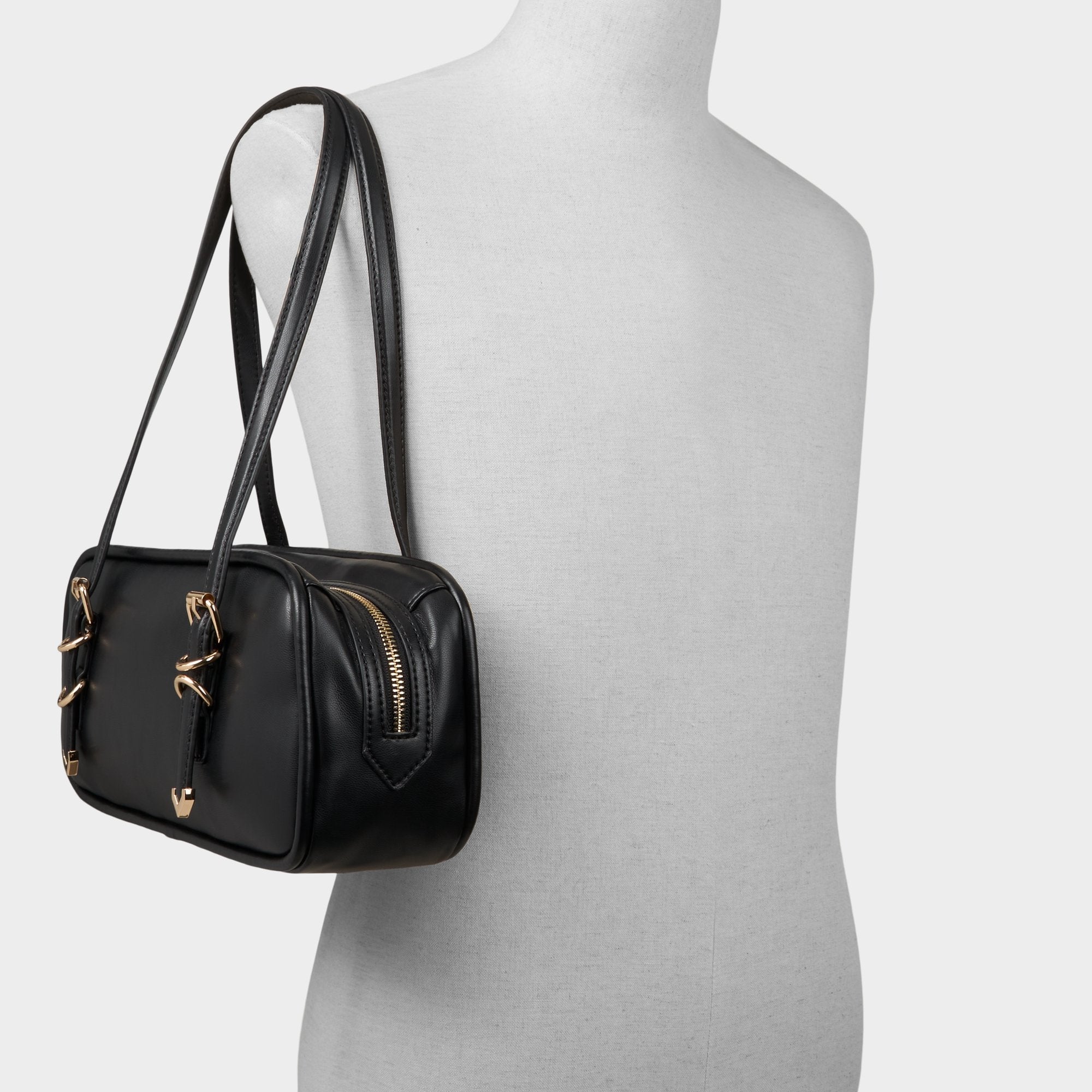 Black Casandraa in Black - Shoulder bag | Aldo