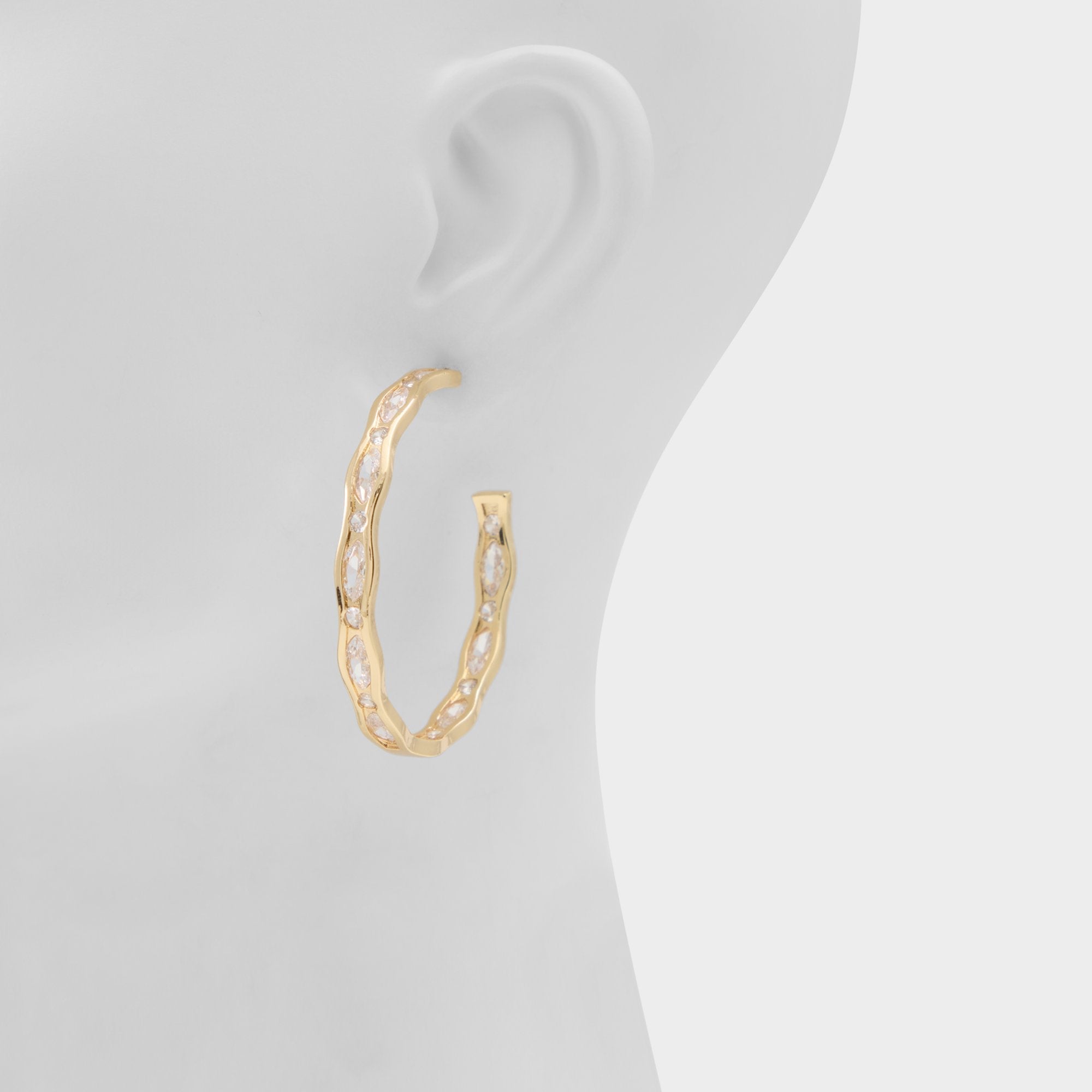 Gold/clear multi Cynthyia in Gold Clear Multi - Earrings | Aldo