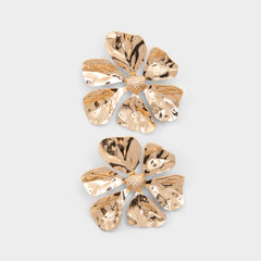 Gold Tahllia in Gold - Statement earrings | Aldo
