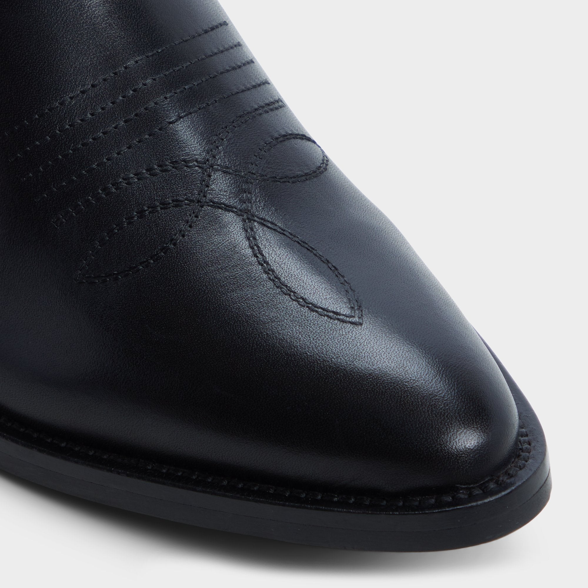 Black Arvin in Black - Ankle boot | Aldo