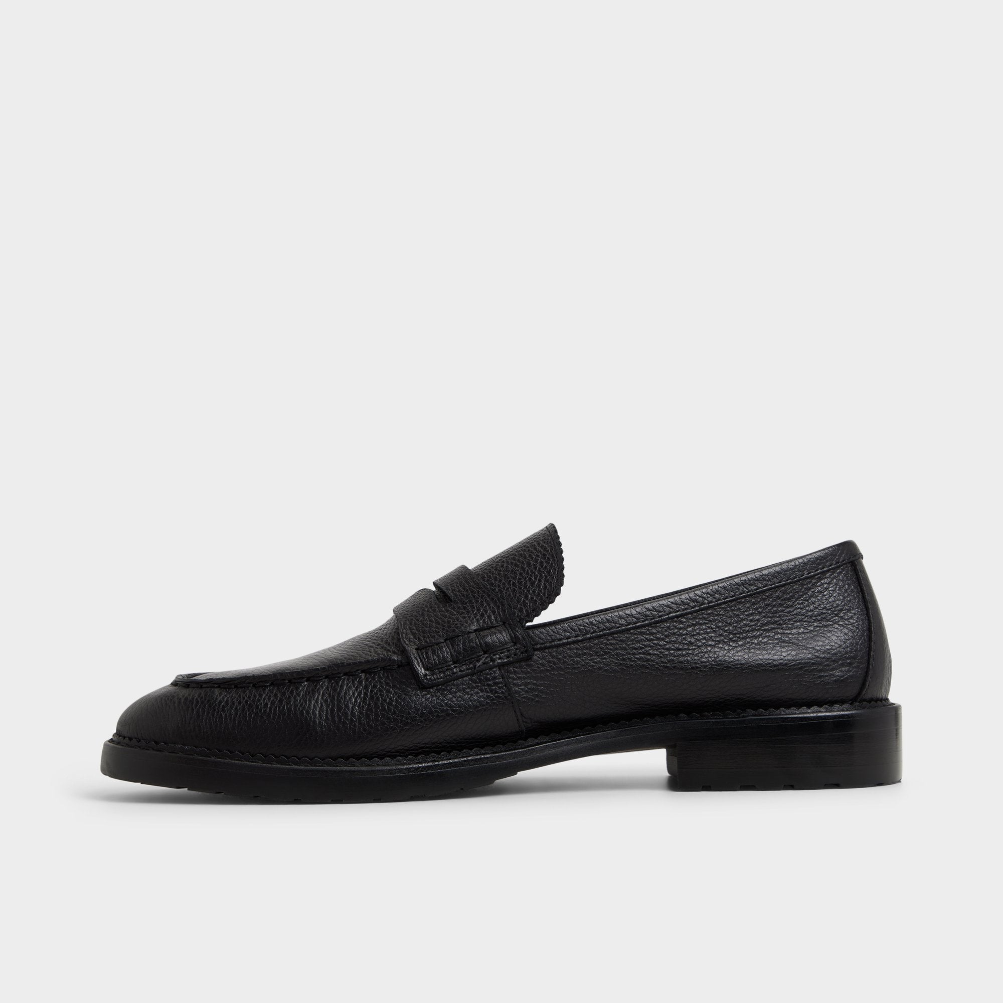 Open black Melvillee in Open Black - Loafer | Aldo