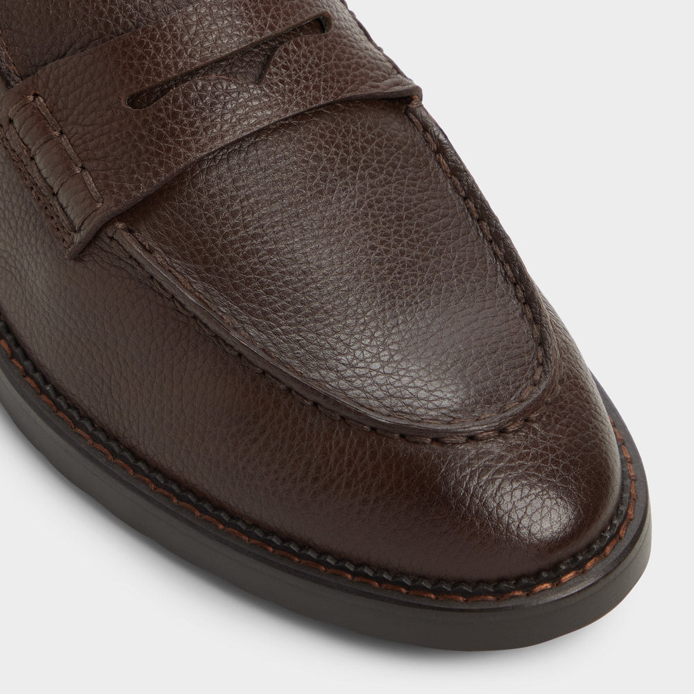 Dark brown Melvillee in Dark Brown - Loafer | Aldo