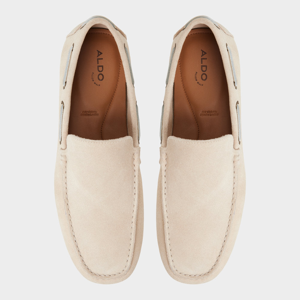 Cream Horton in In Cream - Driving shoe | Aldo