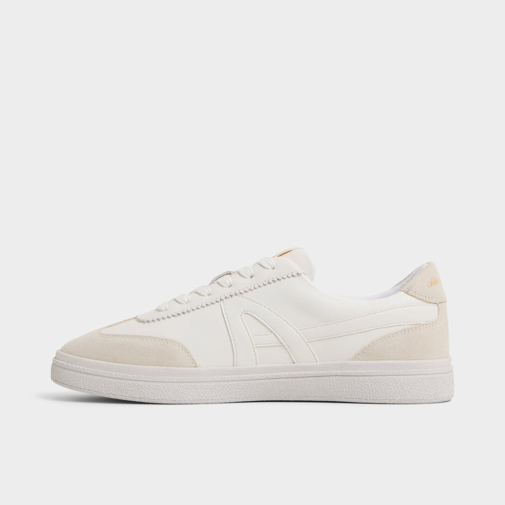 White Clubtrainer in White 14112554 - Low top sneaker, Cup sole | Aldo