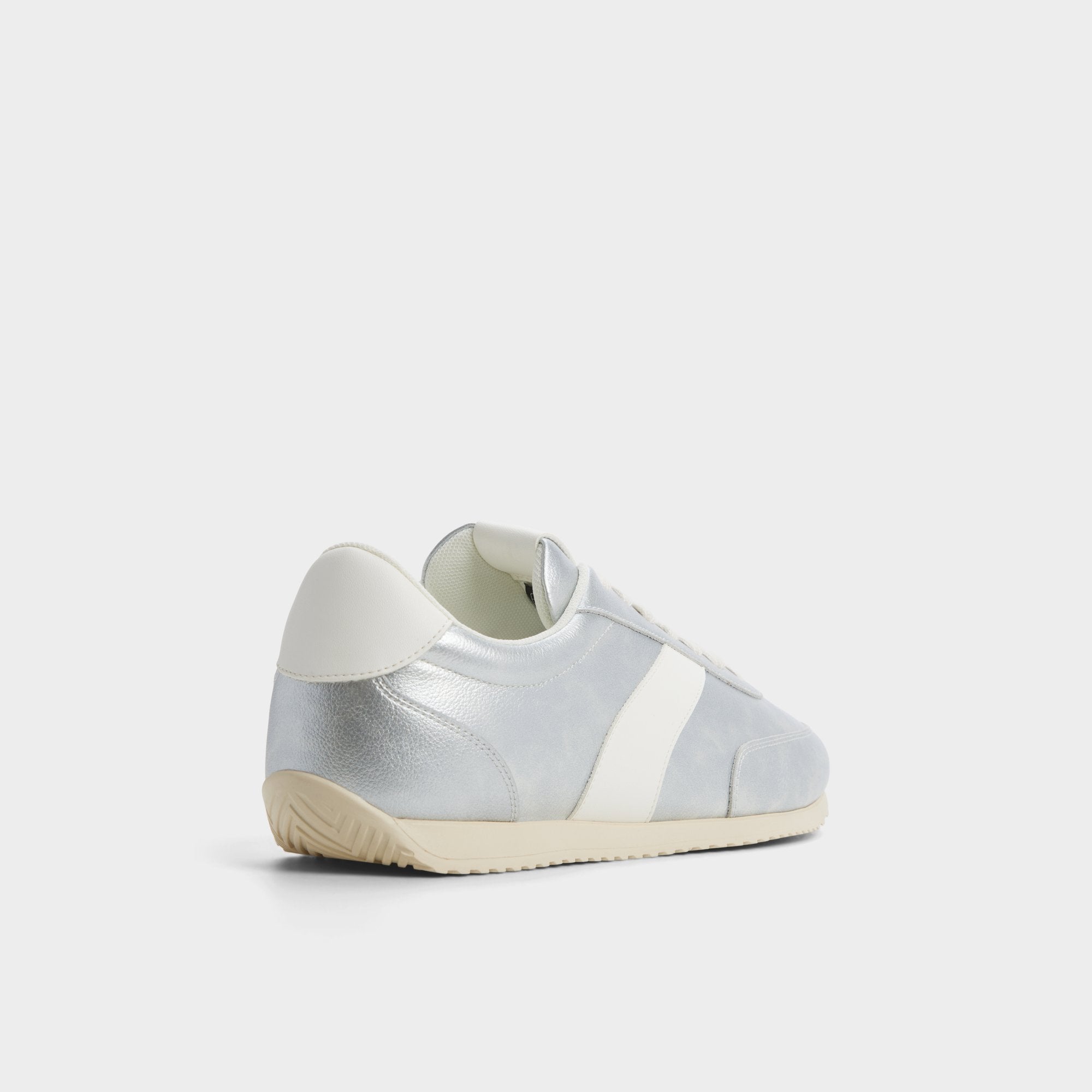 Silver Nathaniell in Silver - Low top sneaker, Cup sole | Aldo