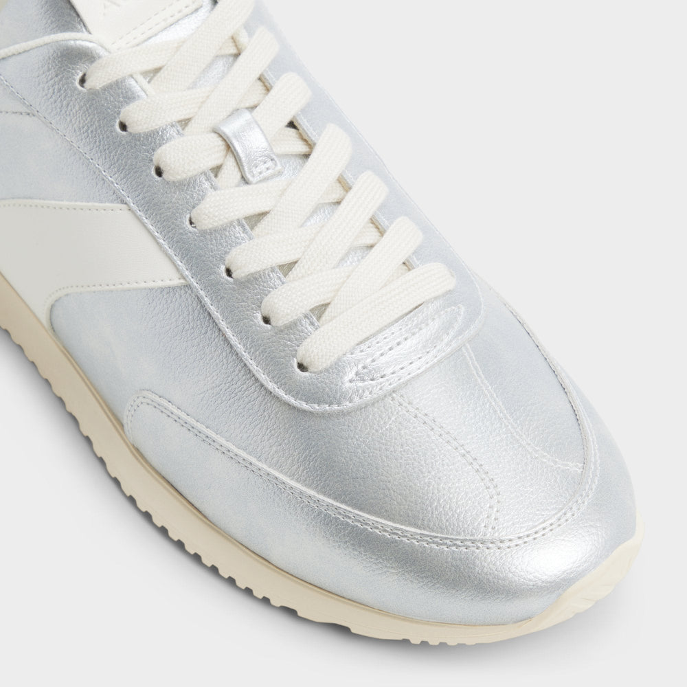 Silver Nathaniell in Silver - Low top sneaker, Cup sole | Aldo