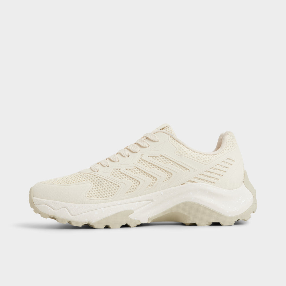 Ivory Zeffy in Ivory 14042551 - Jogger sneaker, Jogger sole | Aldo